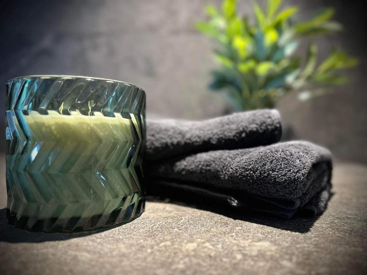 L'Odyssee Spa เซอแคล็ง ภายนอก รูปภาพ